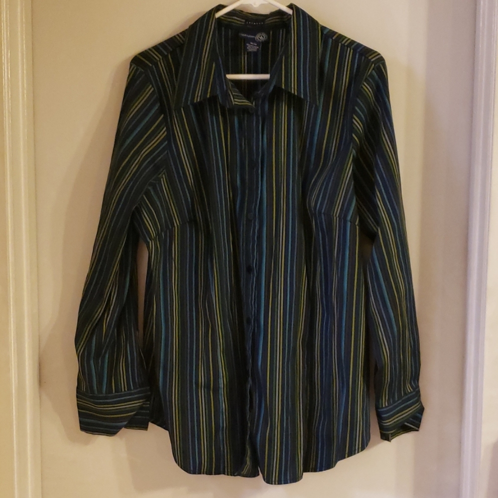 Beautiful lane Bryant vintage blouse